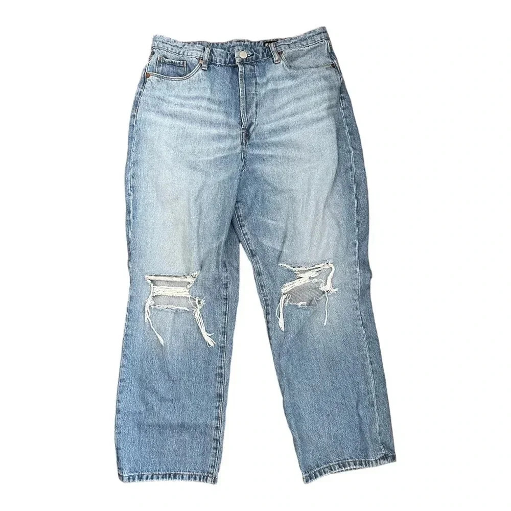 BlankNYC The Baxter Ribcage Straight Leg Distressed Light Wash Denim Jea…
